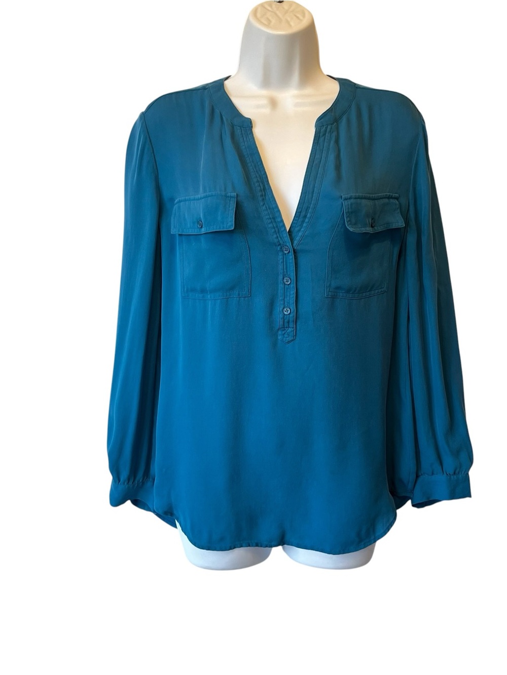 Joie 100% Silk blouse Small Long sleeve Blue V-neck Pockets Lightweight top